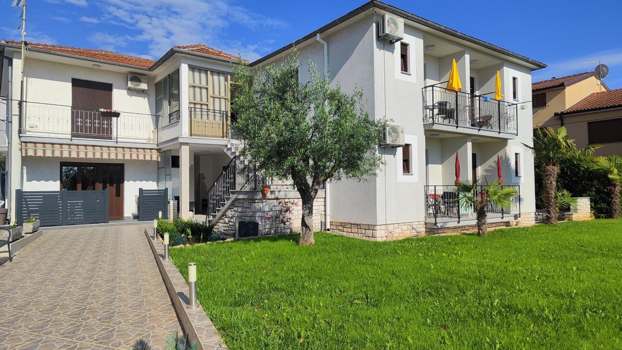 Viktor And 2 Homestay Rovinj