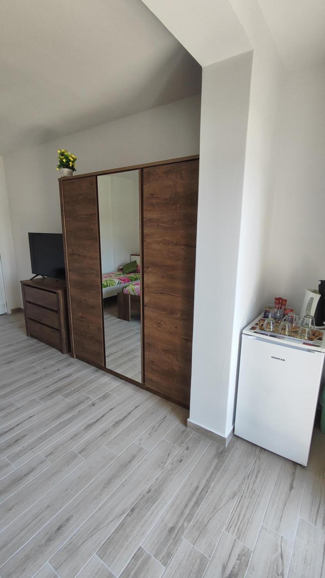 Viktor And 2 Homestay Rovinj